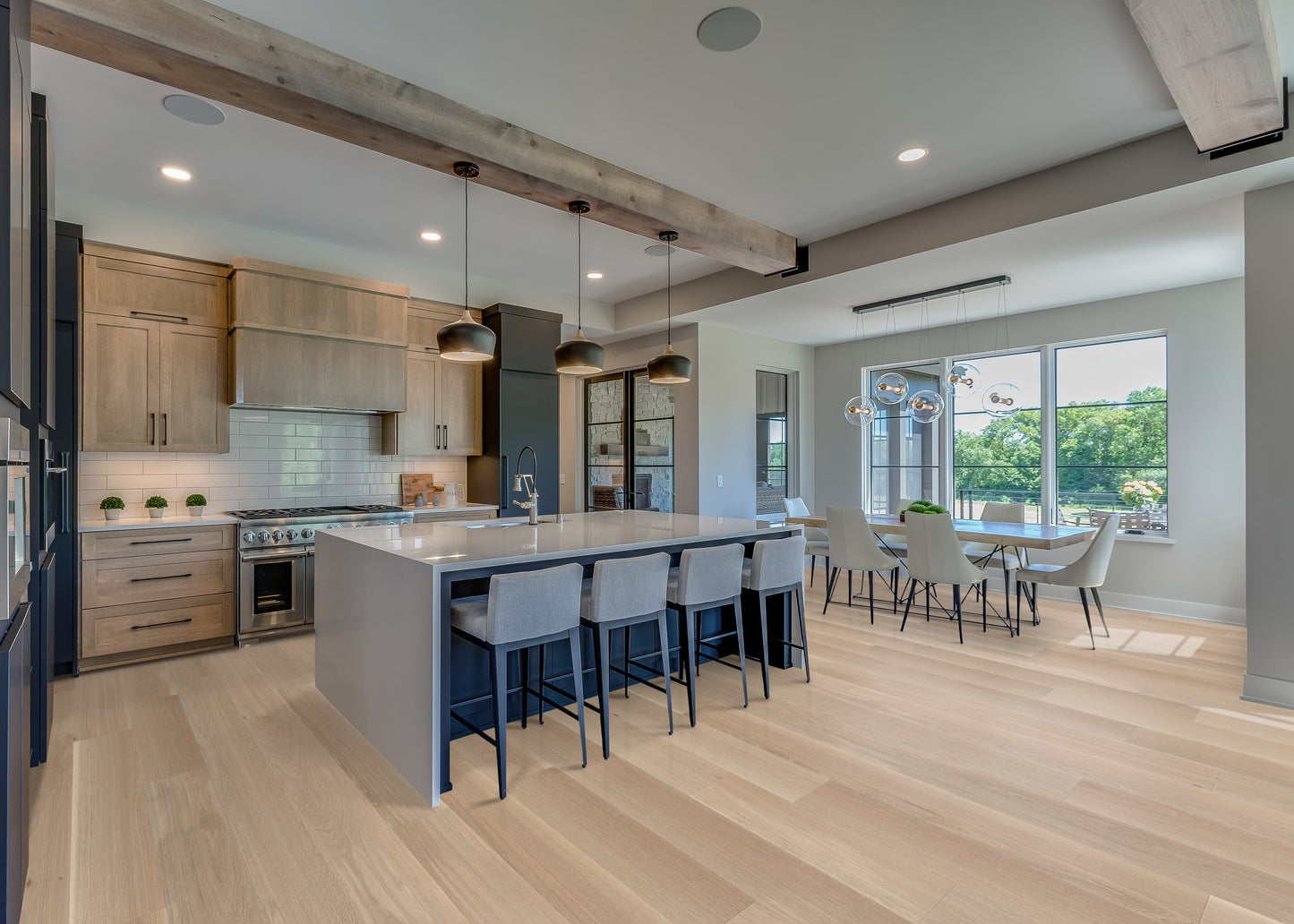 Blanc de Blanc - European White Oak - Select Grade - Engineered Flooring - 7.8 in.