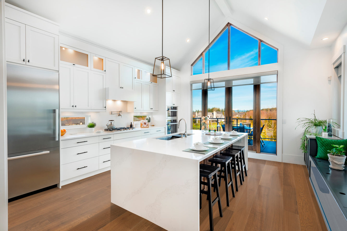 Burgundy Blend - European White Oak - Select Grade - Engineered Flooring - 7.8 in.