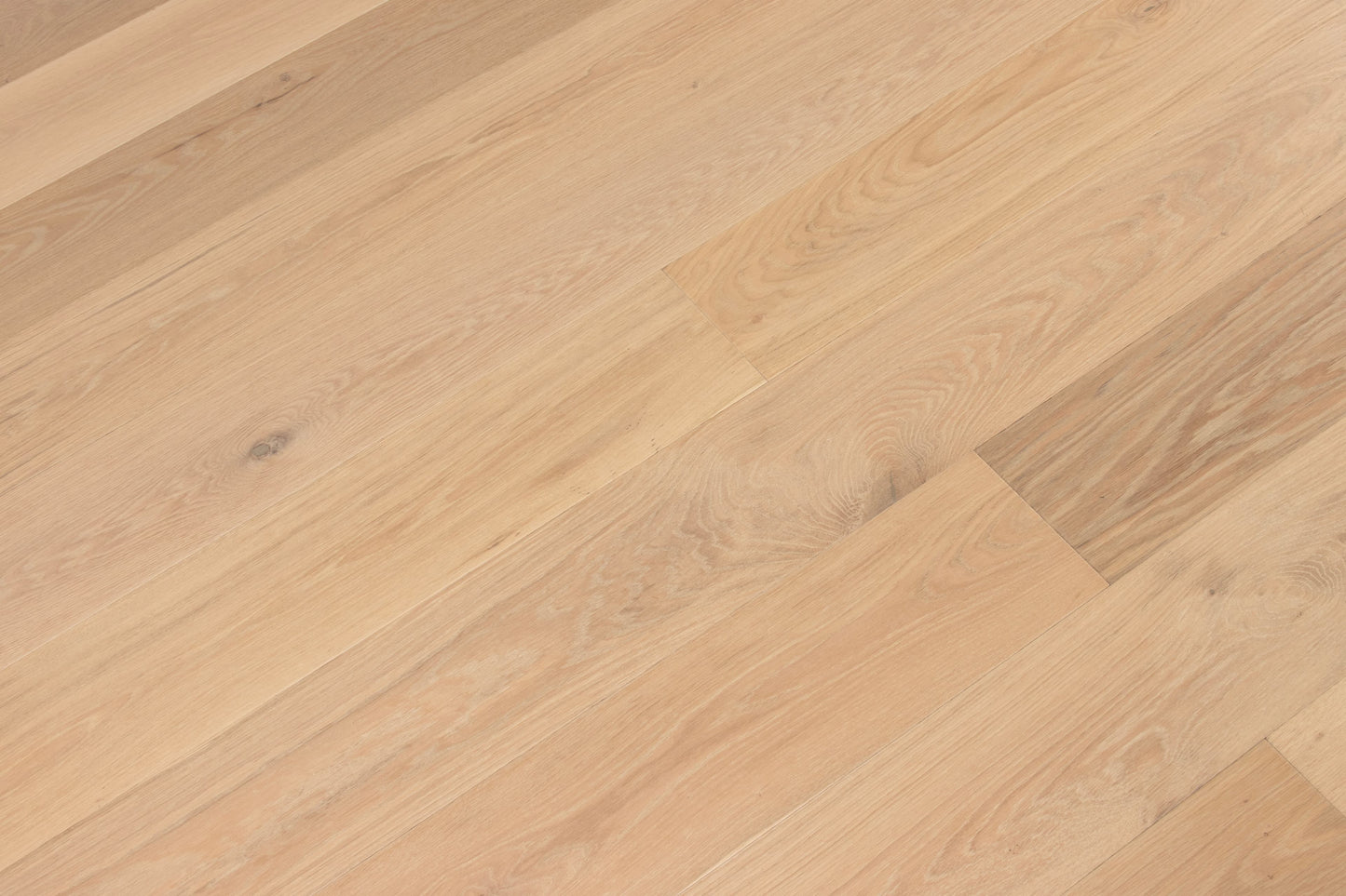 Sonoma Salt Oak - Barrel - European White Oak - Engineered Flooring - 7.5 in.