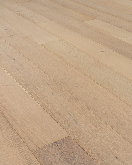 CONTOUR - European Oak - Engineered Flooring - 7.48 in. wide plank