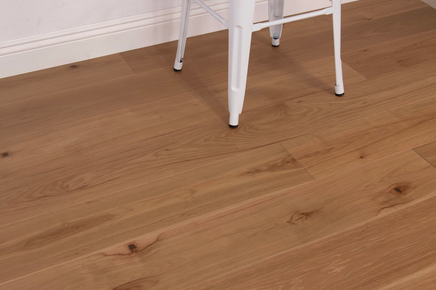 Cured Hickory - Engineered Flooring - 7.5 in.