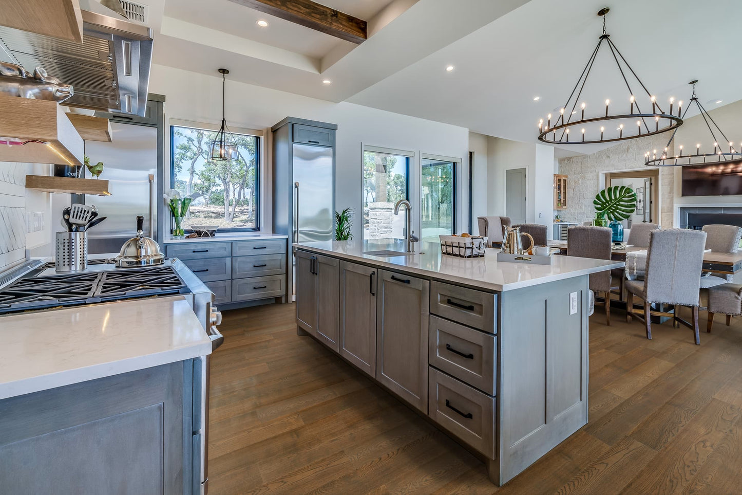 Calistoga Hollow - European White Oak - Select Grade - Engineered Flooring - 7.8 in.