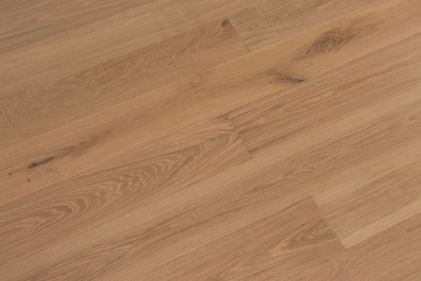 Champagne Sea - European White Oak - Engineered Flooring - 7.5 in.