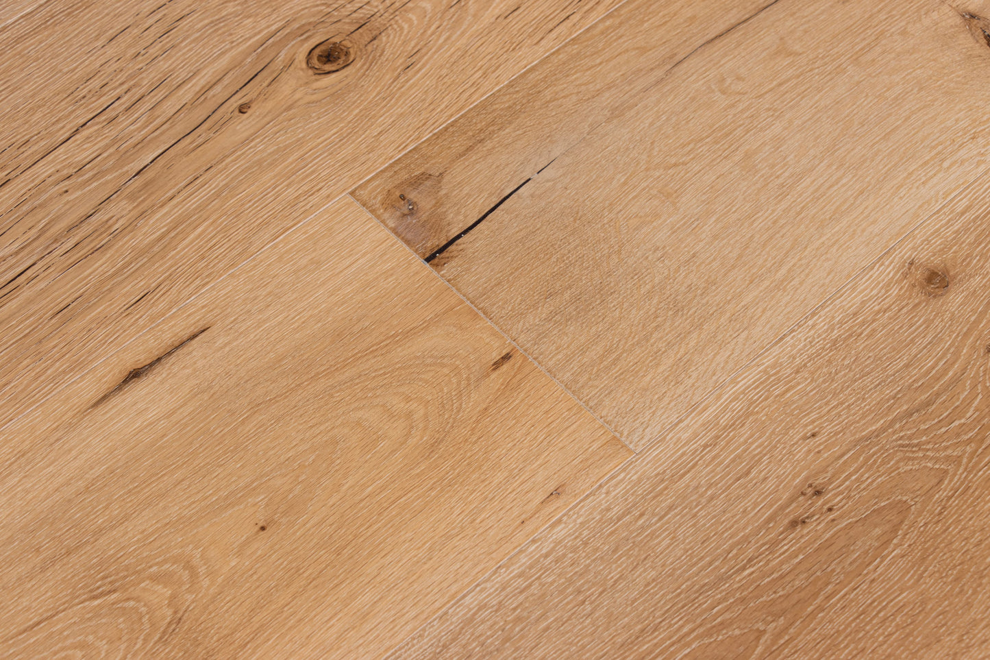 Daybreak Oak - European Oak - Engineered Flooring - 9.5 in.