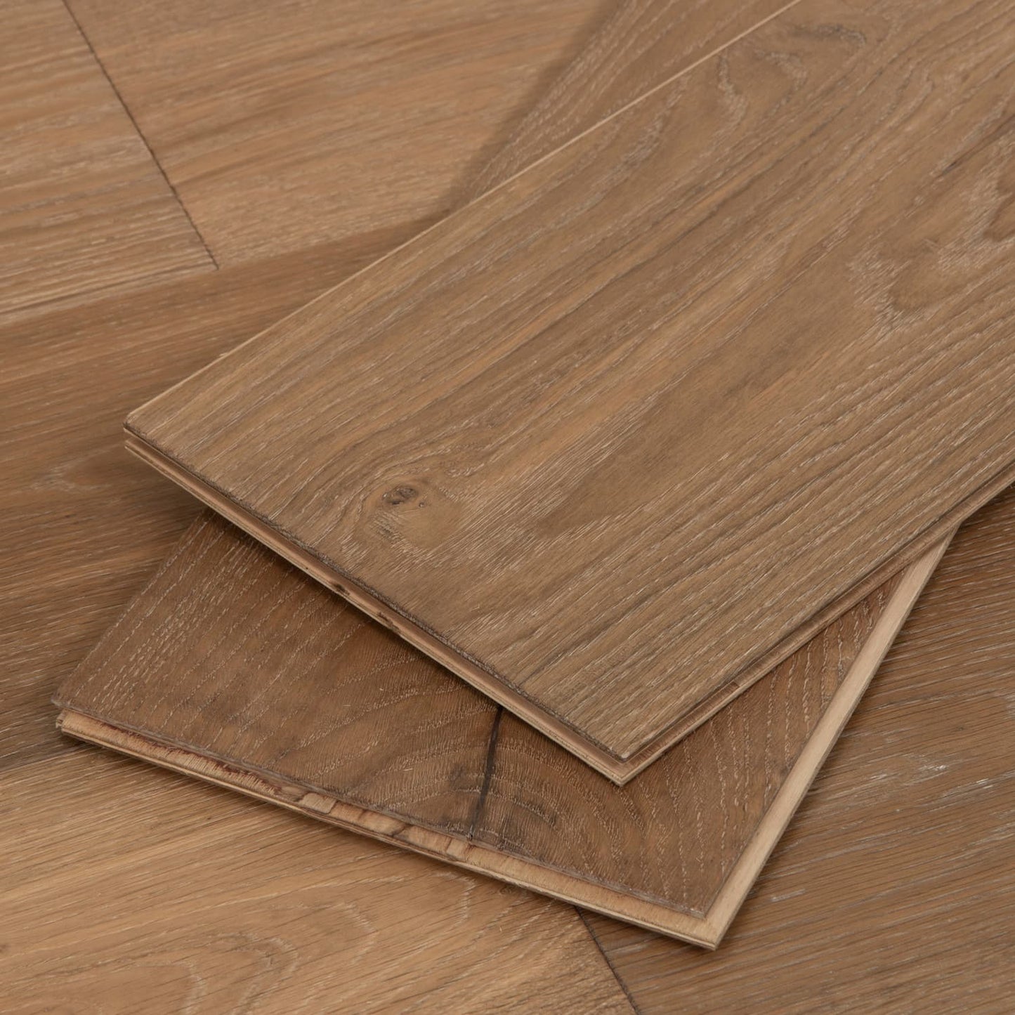 Knotty Barrel - European Oak - Engineered Flooring - 9.5 in.