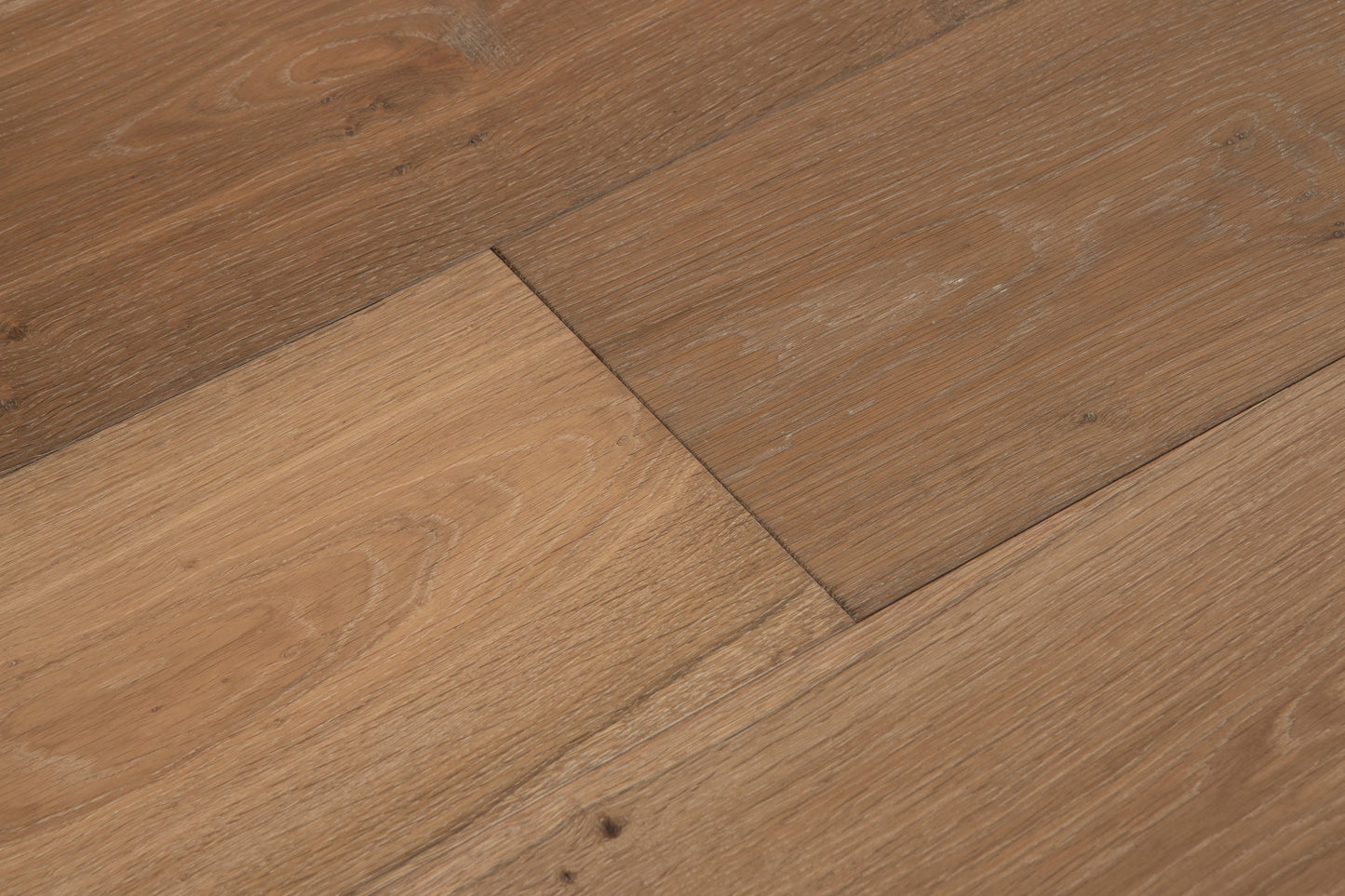 Knotty Barrel - European Oak - Engineered Flooring - 9.5 in.