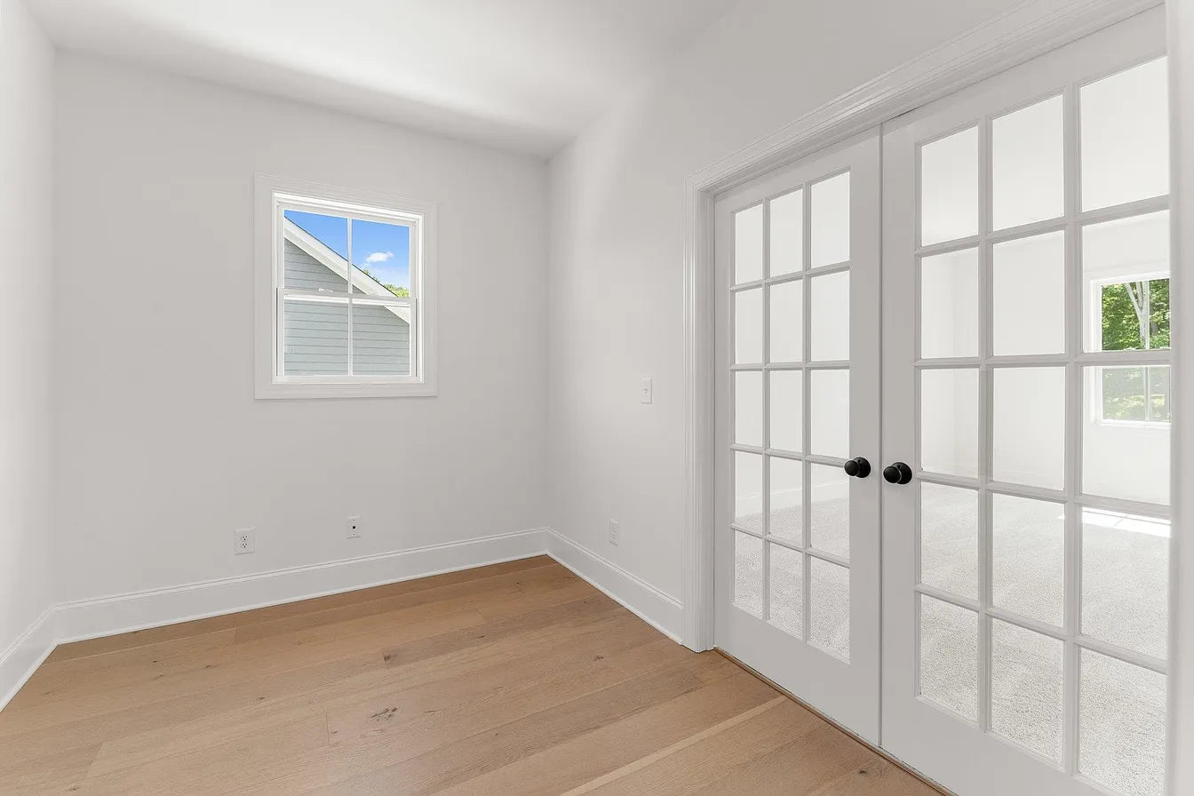 ACCLAIM - European Oak - Engineered Flooring - 7.48 in. wide plank