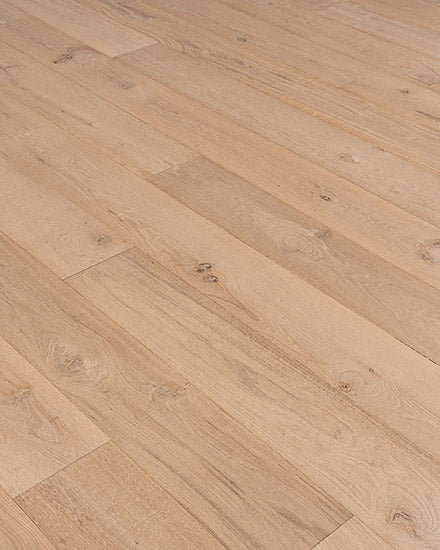 ANTICA - European Oak - Engineered Flooring - 7.48 in. wide plank