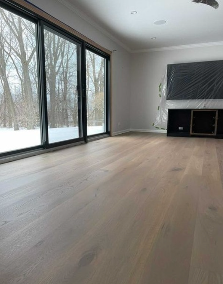 Atlanta White Oak Flooring - Live Sawn Solid wood - 8 inch width