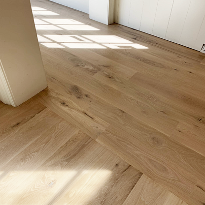 Atlanta White Oak Flooring - Live Sawn Solid wood - 8 inch width