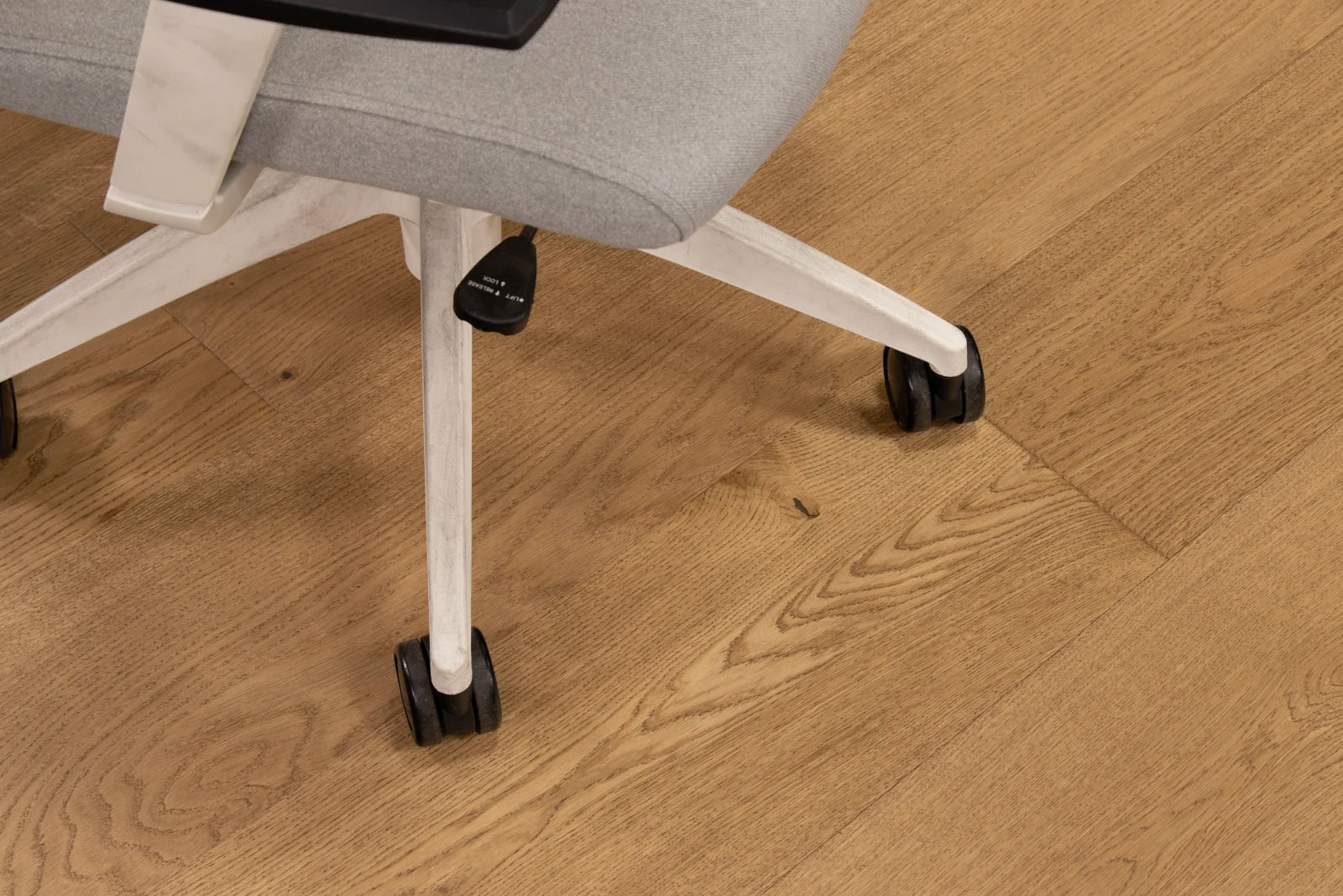 Crush And Blush — CALI engineered European white oak