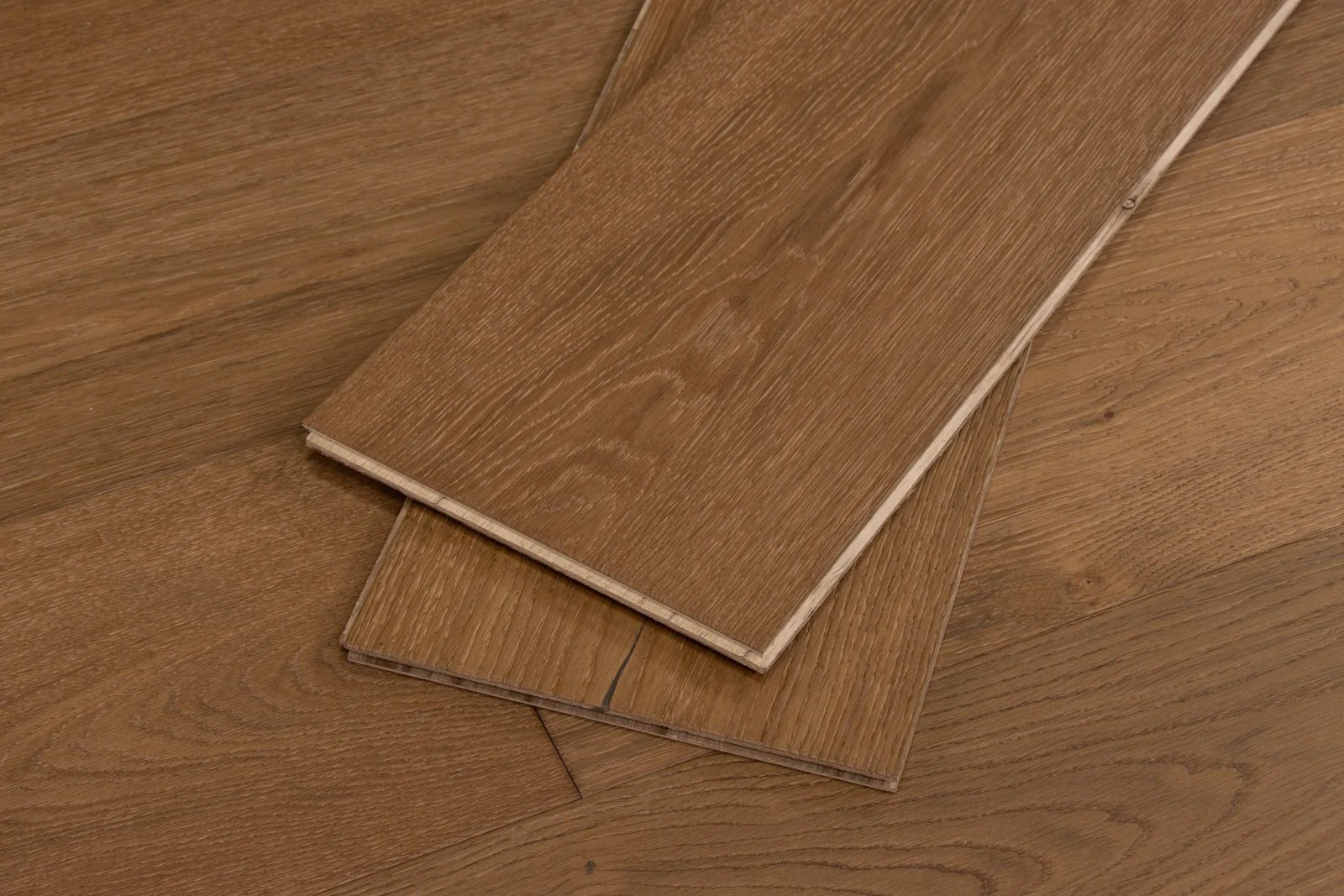 Knotmeg — CALI engineered European white oak