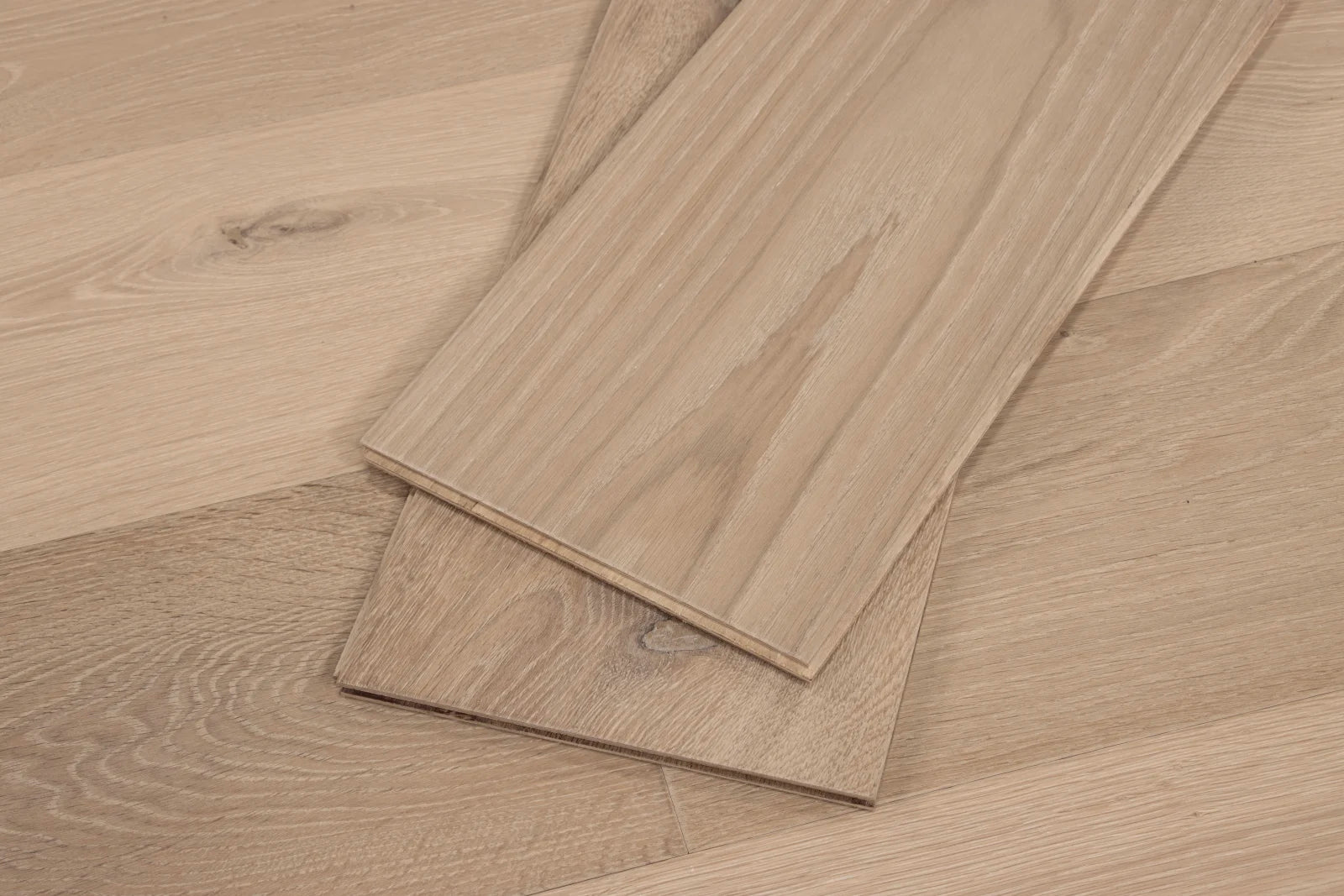 Petite Pearl — CALI engineered European white oak