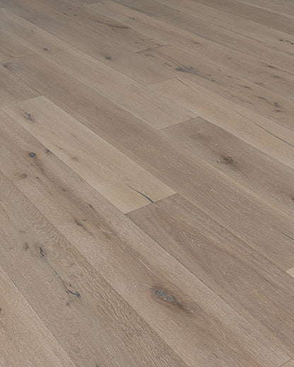 PEARL GREY - OLD WORLD OAK - Engineered Flooring - 7.44 in. wide plank