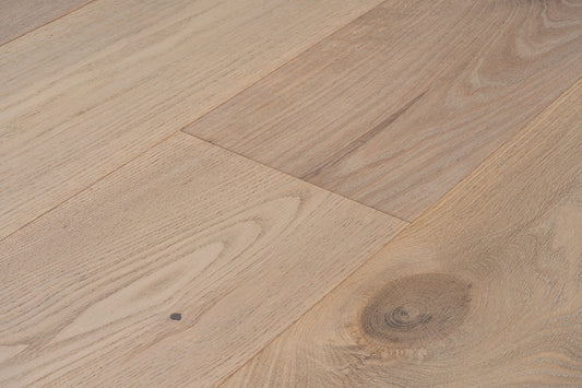 Classique - European Oak - Engineered Flooring - 9.45 in. wide plank