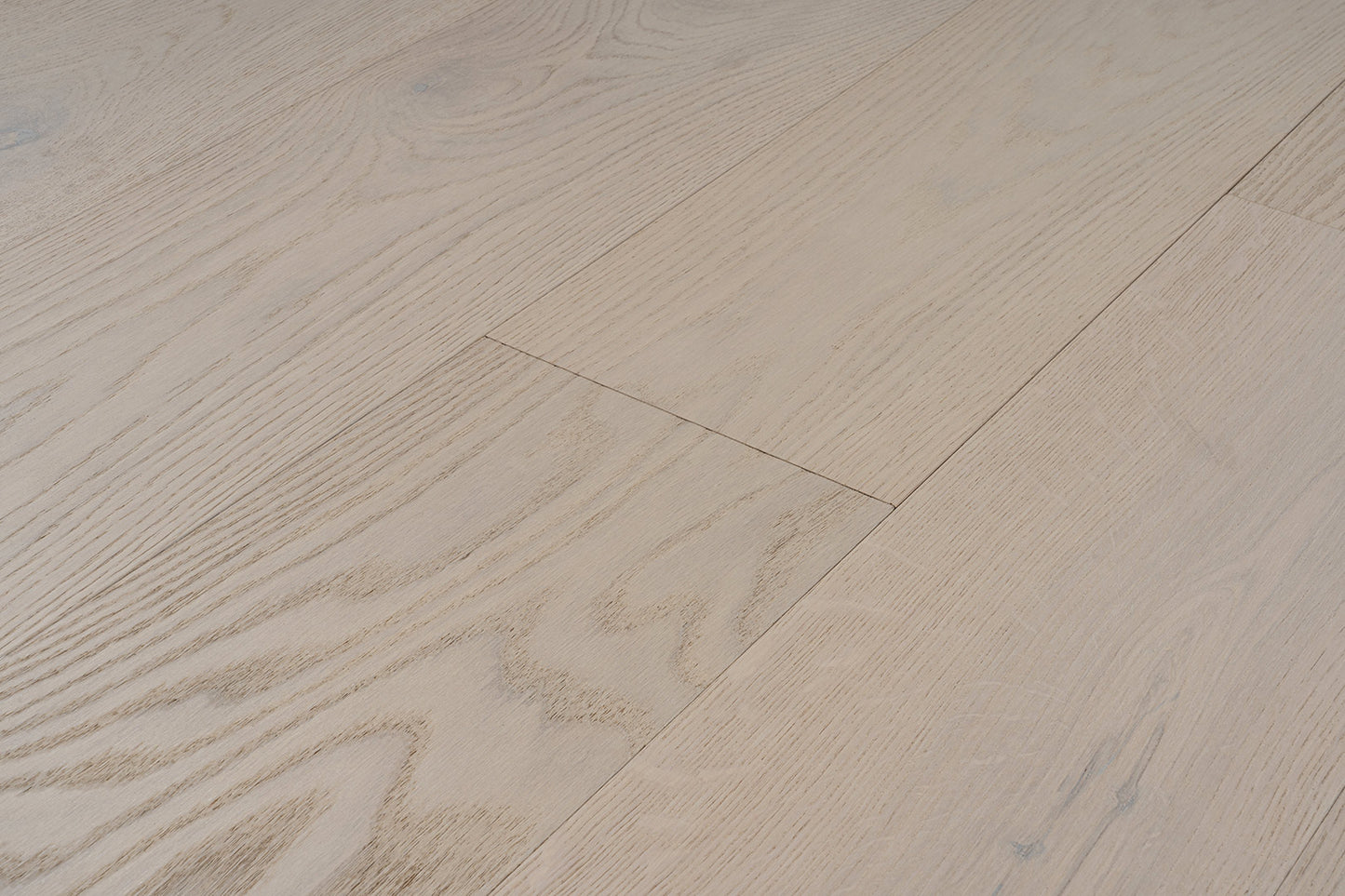 Bella - French Oak - Engineered Flooring - 7.48 in. wide plank