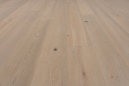 AMOUR - European Oak - Engineered Flooring - 9.45 in. wide plank