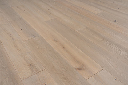 AMOUR - European Oak - Engineered Flooring - 9.45 in. wide plank