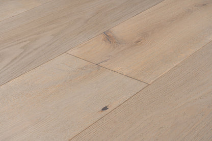 AMOUR - European Oak - Engineered Flooring - 9.45 in. wide plank