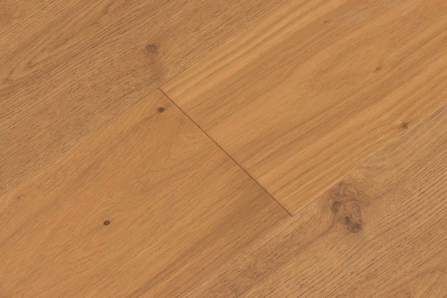 Vintage Vine - European White Oak - Engineered Flooring - 7.5 in.